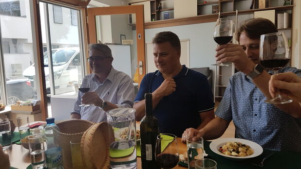 Wohnen & Holz Schauraum - Best4Best-Team-Cooking