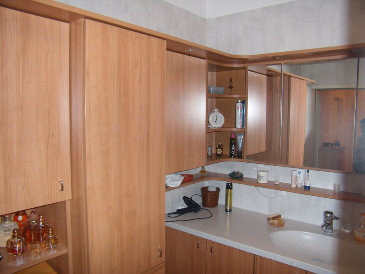 Stauraumplanung im Badezimmer - Wschtischplatte aus Corian