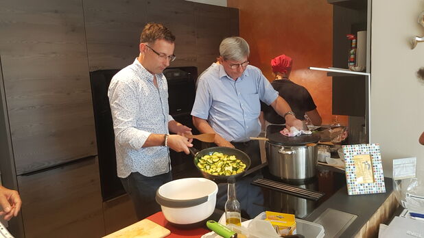 Wohnen & Holz Schauraum - Best4Best-Team-Cooking
