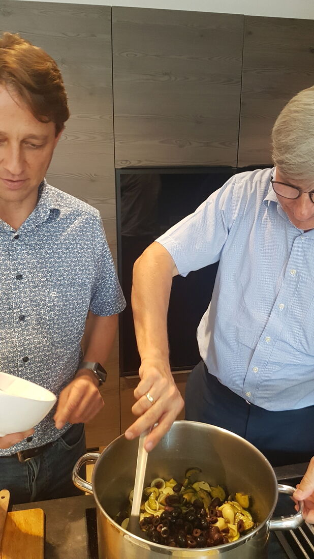 Wohnen & Holz Schauraum - Best4Best-Team-Cooking