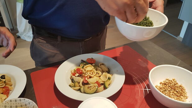 Wohnen & Holz Schauraum - Best4Best-Team-Cooking