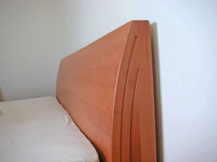 Schlafraum - Schlafzimmerbett aus Birnenholz