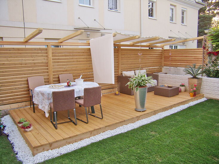 Lärchenholzterrasse - Boden-und-Sichtschutz