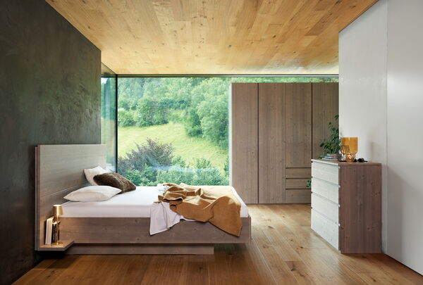 Massivholzbett New York - Betthaupt hoch