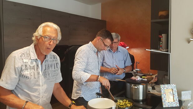 Wohnen & Holz Schauraum - Best4Best-Team-Cooking