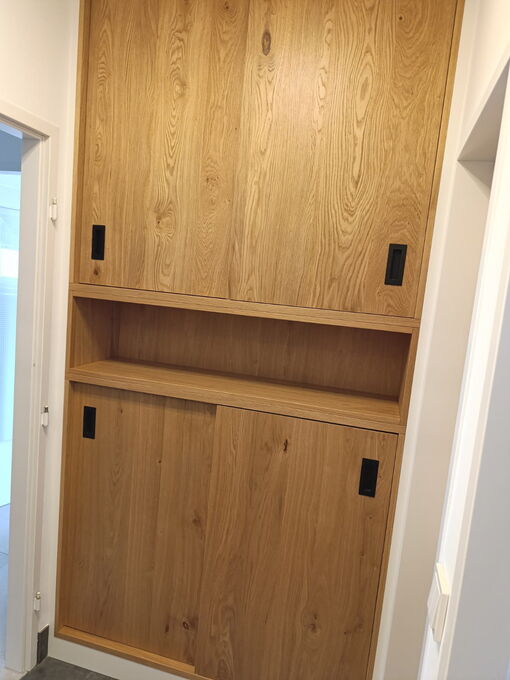 Badezimmer-Gaestebad-Schrank-neu-Wildeiche