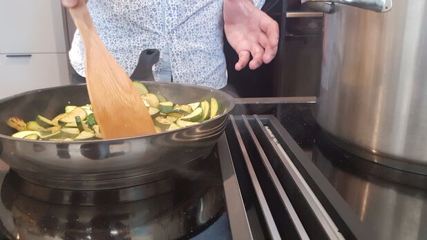 Wohnen & Holz Schauraum - Best4Best-Team-Cooking