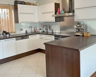 Küchenrenovierung - Küchenfronten und Arbeitsplatte austauschen