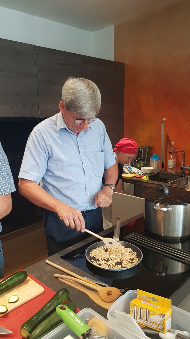 Wohnen & Holz Schauraum - Best4Best-Team-Cooking
