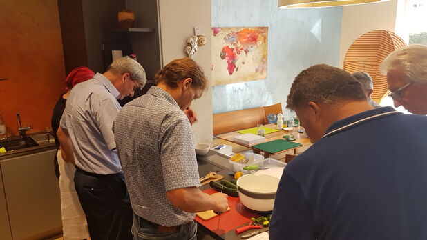 Wohnen & Holz Schauraum - Best4Best-Team-Cooking